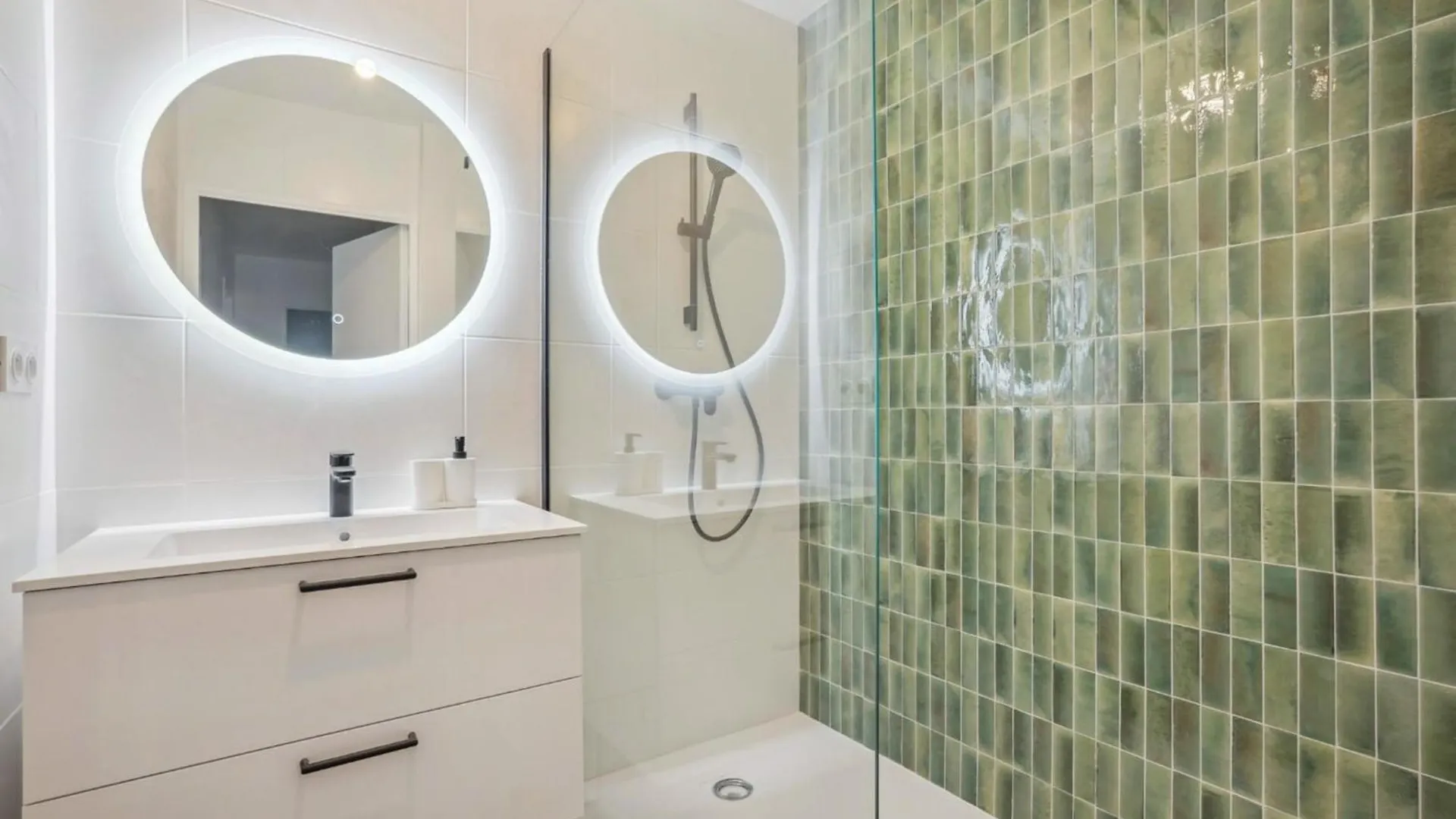 Apartment Ferienwohnung Charming 6-Person Pied-A-Terre In Cuire Caluire-et-Cuire