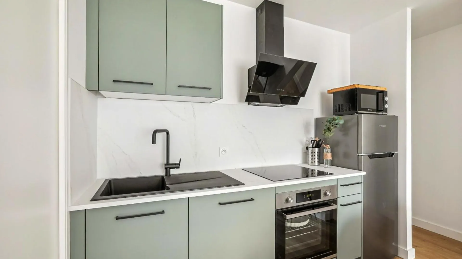 Apartment Ferienwohnung Charming 6-Person Pied-A-Terre In Cuire Caluire-et-Cuire Frankreich